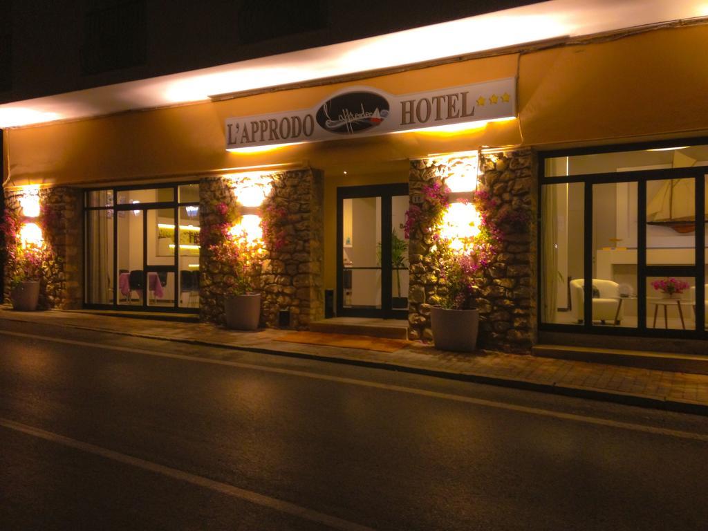 Hotel L'Approdo بورتو أتْسورّو المظهر الخارجي الصورة